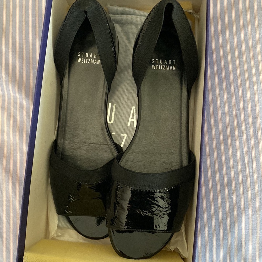 Stuart Weitzman patent sandal 8.5 model “Glovey”